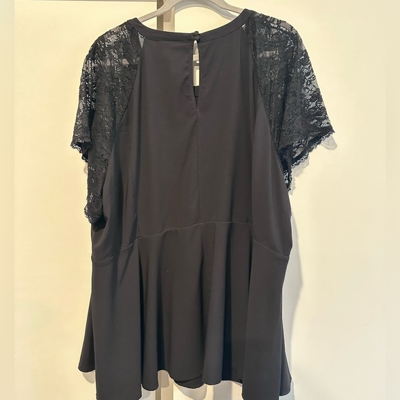 Torrid - Peplum Crepe Lace Sleeve Top - Wore Once - Picture 5 of 5